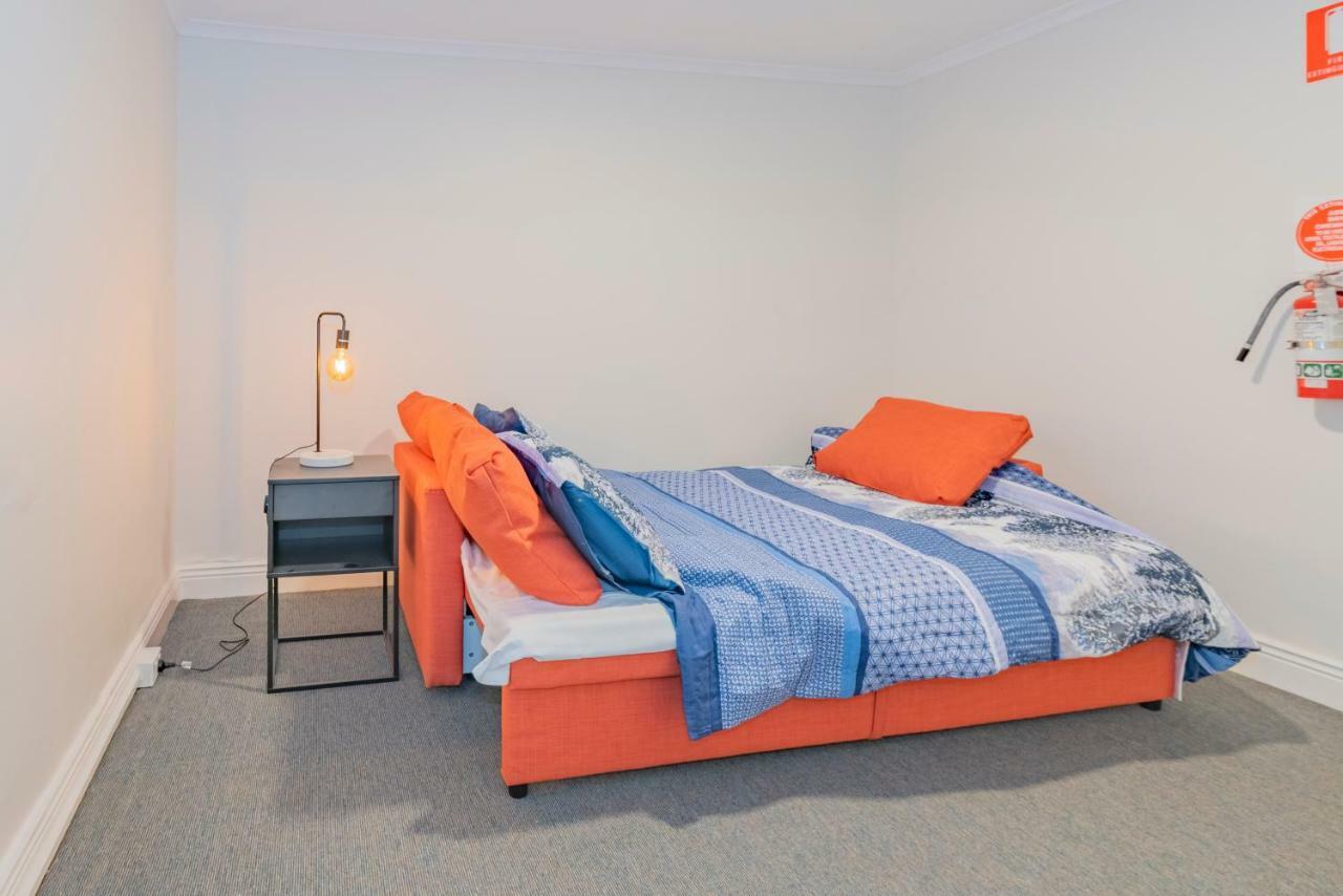 4 Bedroom House - Hobart Cbd - Free Parking - Free Wifi Екстер'єр фото