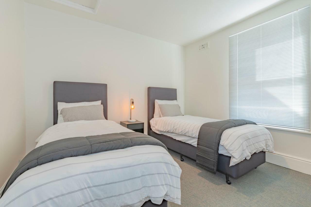 4 Bedroom House - Hobart Cbd - Free Parking - Free Wifi Екстер'єр фото